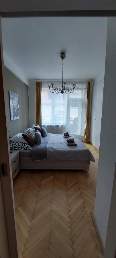 Apartamento Anenska By Charles Bridge 2 Praga Exterior foto