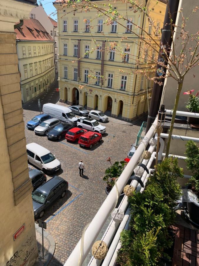 Apartamento Anenska By Charles Bridge 2 Praga Exterior foto
